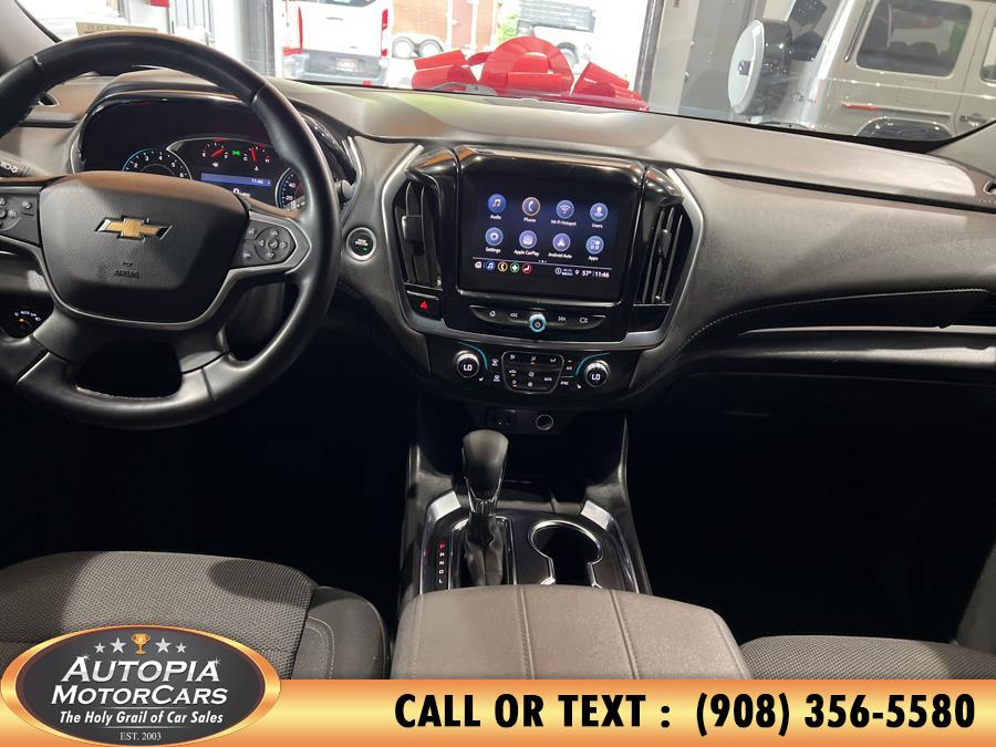 2023 Chevrolet Traverse LT CLOTH photo