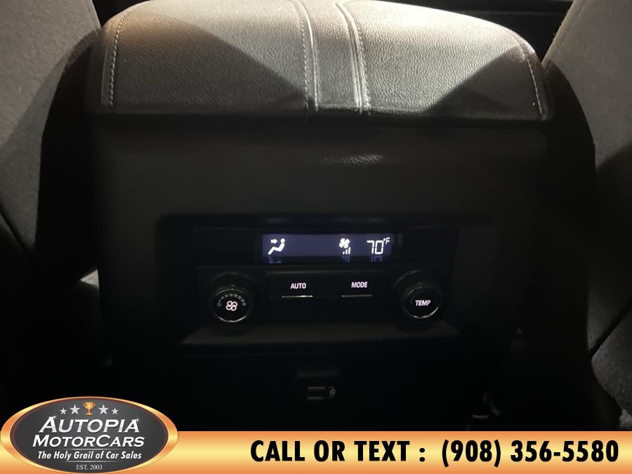 2023 Chevrolet Traverse LT CLOTH photo
