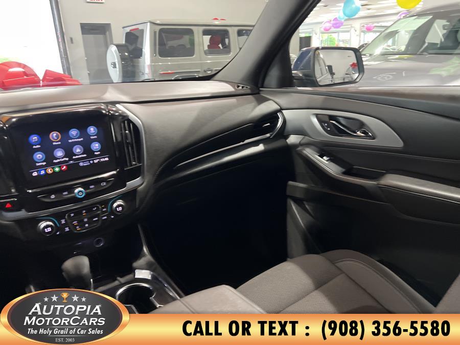2023 Chevrolet Traverse LT CLOTH photo
