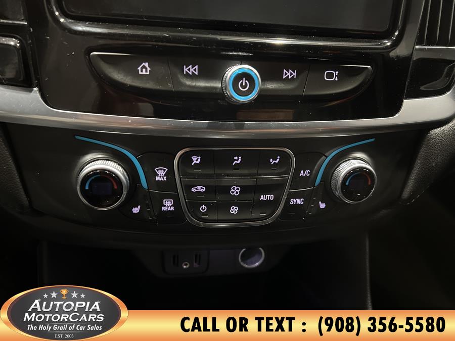 2023 Chevrolet Traverse LT CLOTH photo