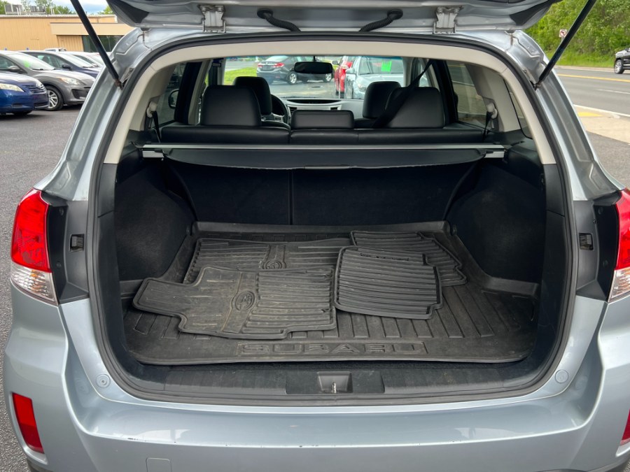 2013 Subaru Outback 2.5i Limited photo