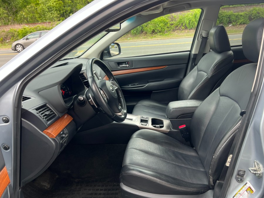2013 Subaru Outback 2.5i Limited photo