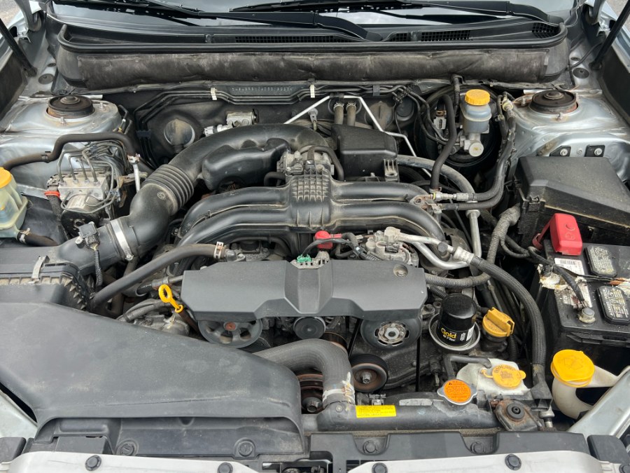 2013 Subaru Outback 2.5i Limited photo
