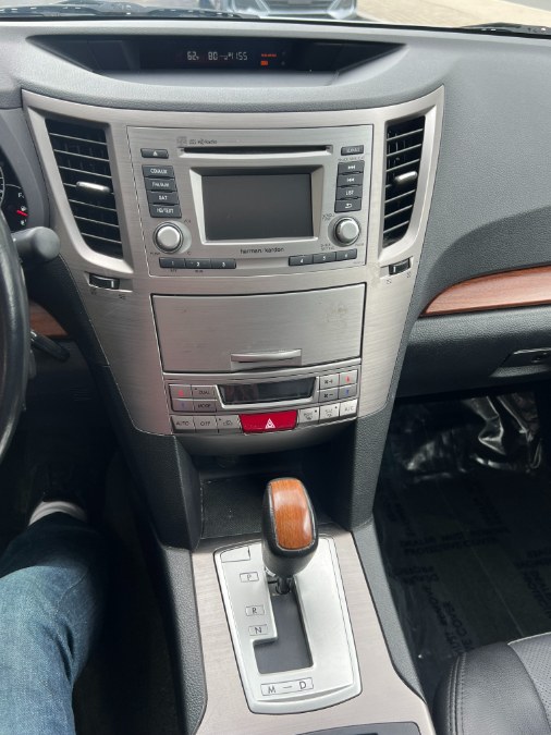 2013 Subaru Outback 2.5i Limited photo