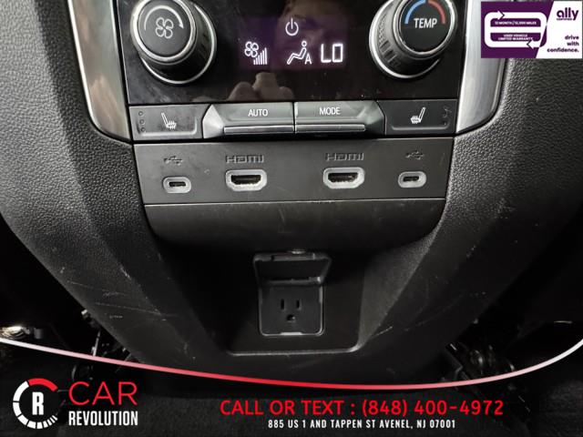 2021 Chevrolet Tahoe High Country 4WD photo
