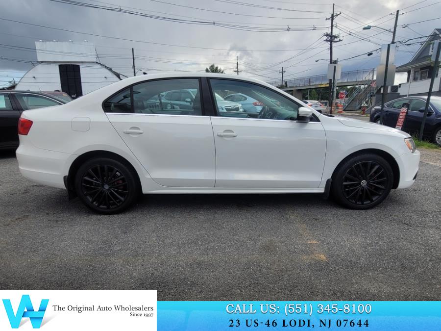 2011 Volkswagen Jetta SEL PZEV photo