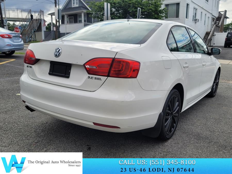 2011 Volkswagen Jetta SEL PZEV photo