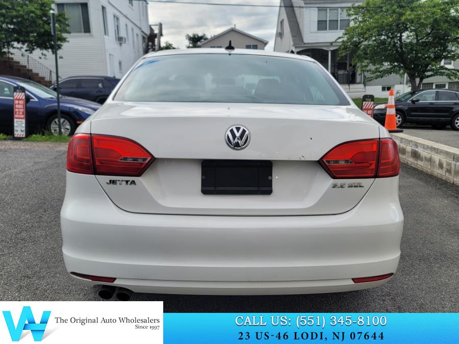 2011 Volkswagen Jetta SEL PZEV photo