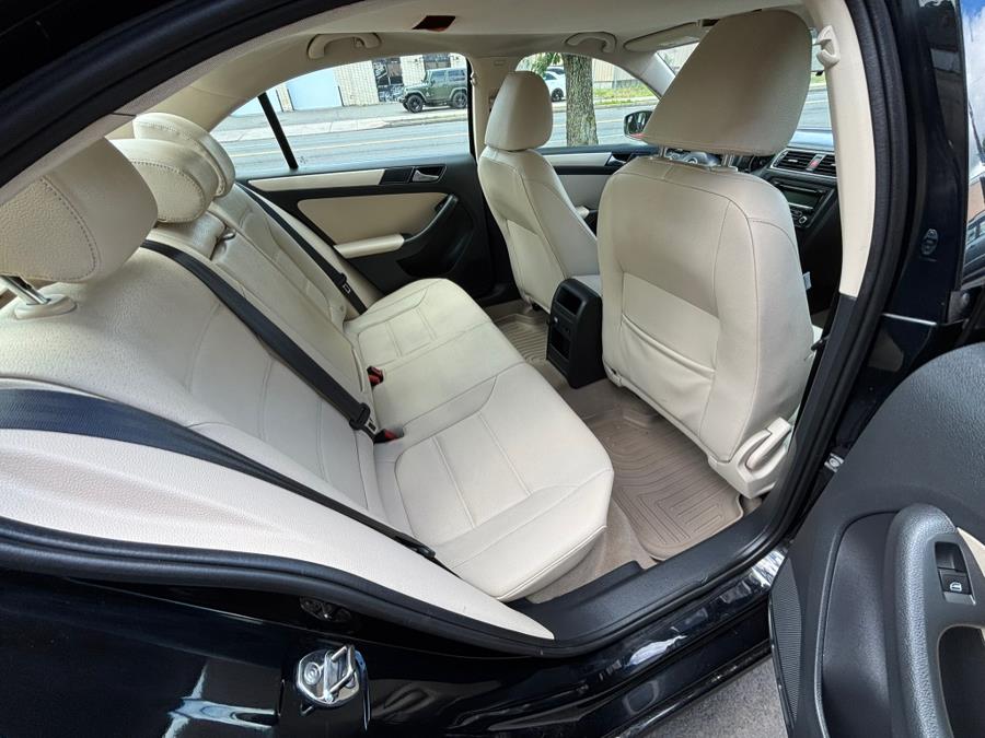 2012 Volkswagen Jetta SE PZEV photo