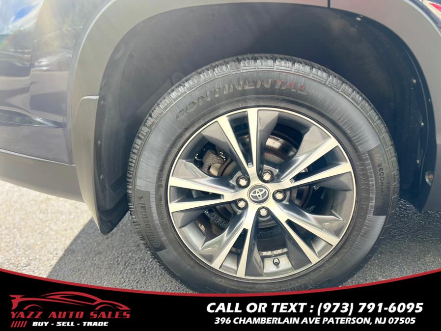 2016 Toyota Highlander AWD 4dr V6 XLE (Natl) photo