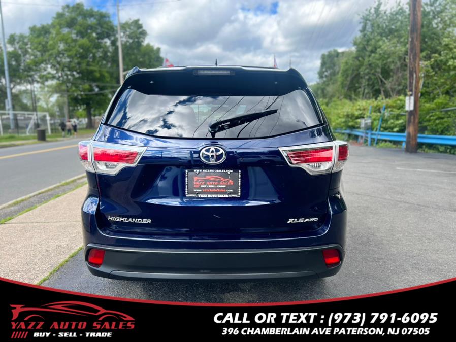 2016 Toyota Highlander AWD 4dr V6 XLE (Natl) photo