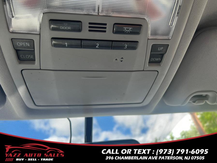 2016 Toyota Highlander AWD 4dr V6 XLE (Natl) photo