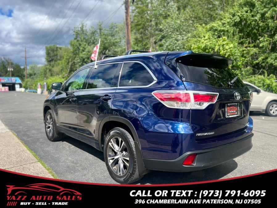2016 Toyota Highlander AWD 4dr V6 XLE (Natl) photo