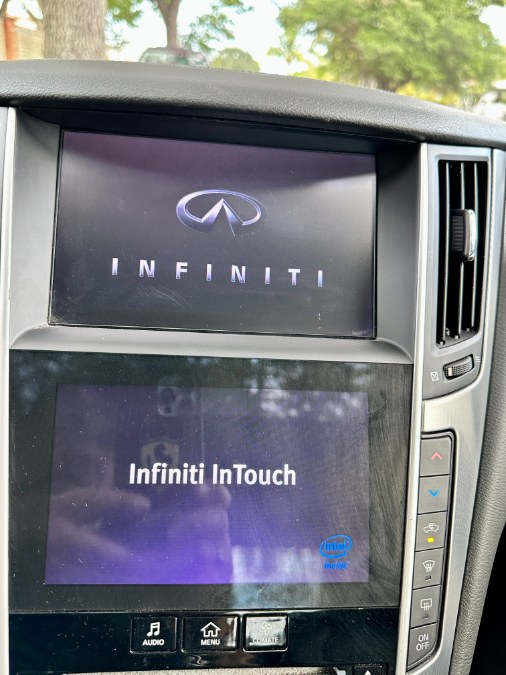 2018 Infiniti Q60 2.0t LUXE RWD photo