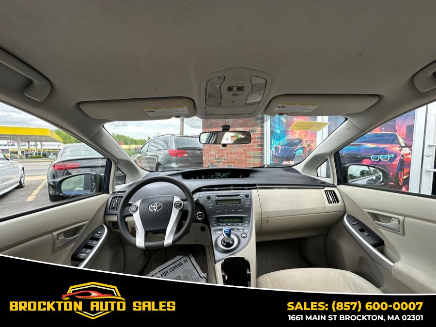 2010 Toyota Prius II photo
