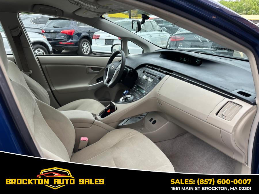 2010 Toyota Prius II photo