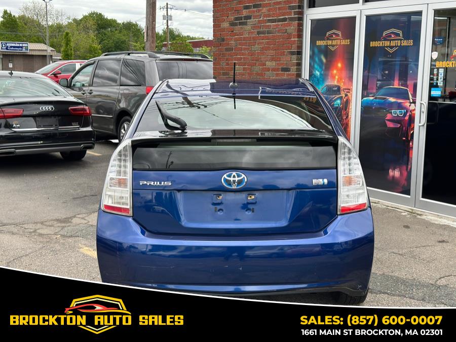 2010 Toyota Prius II photo