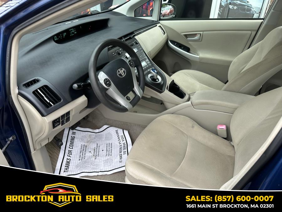 2010 Toyota Prius II photo