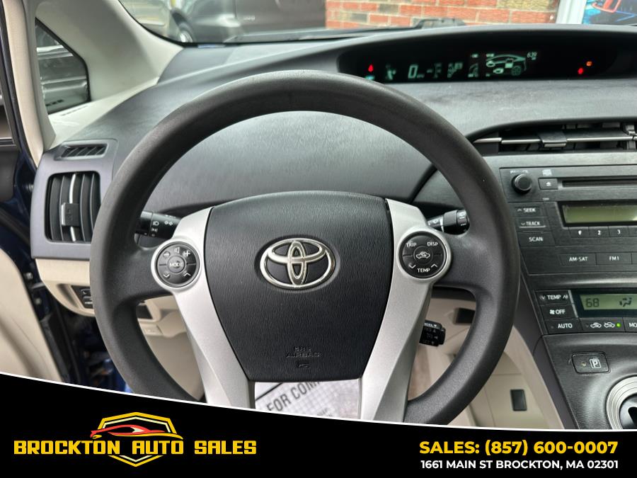 2010 Toyota Prius II photo