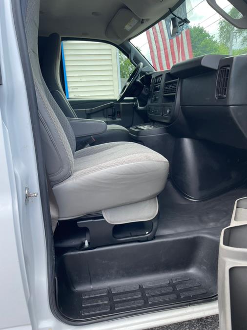2019 Chevrolet Express Cargo Van RWD 2500 135