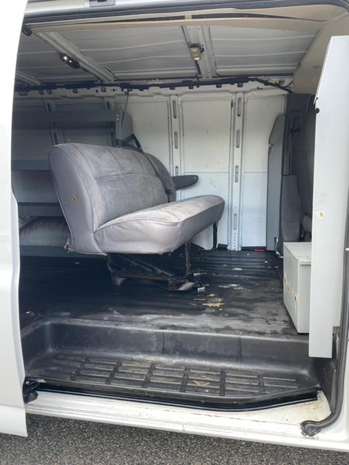 2019 Chevrolet Express Cargo Van RWD 2500 135