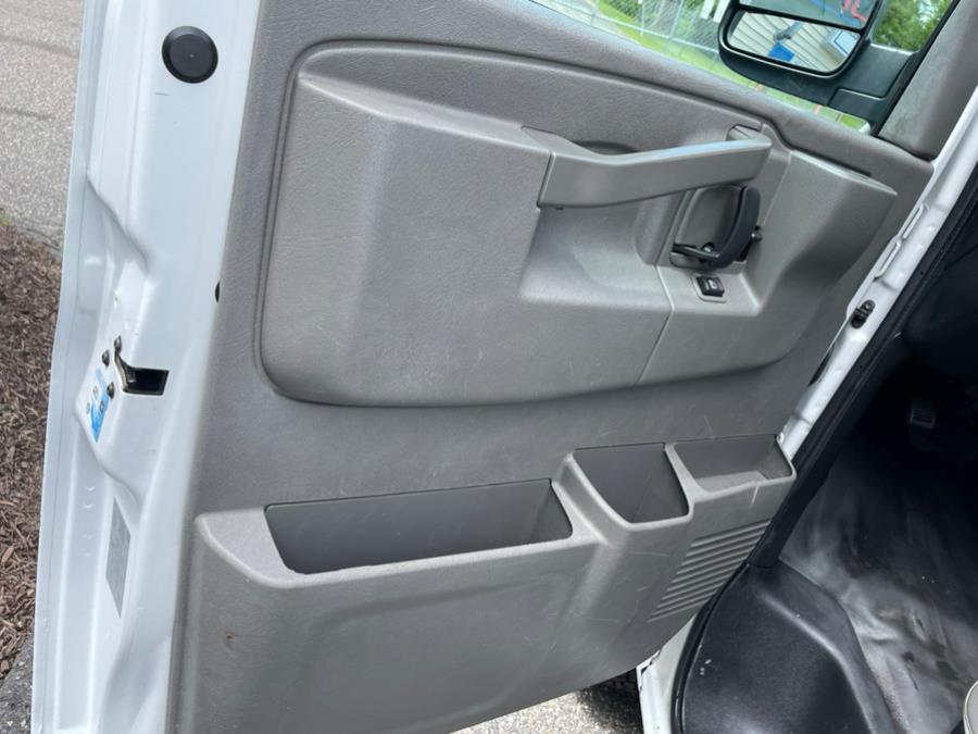2019 Chevrolet Express Cargo Van RWD 2500 135