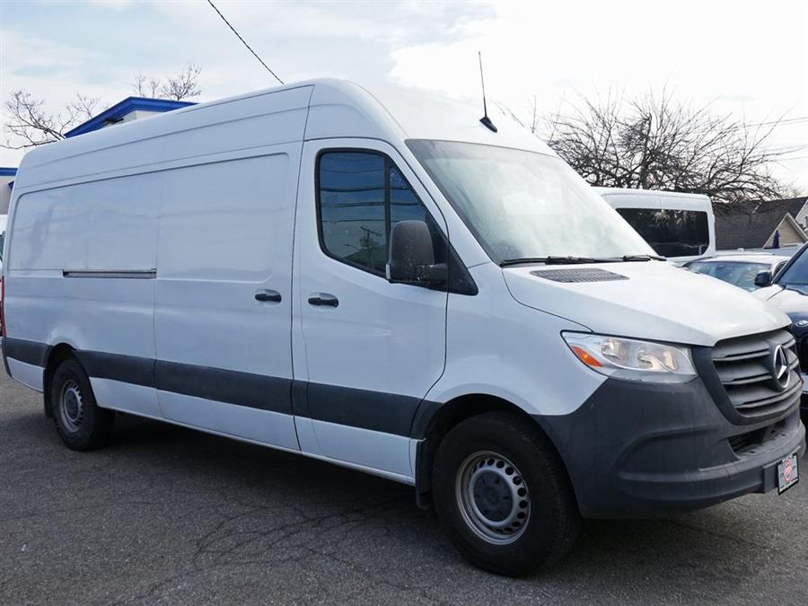 2022 Mercedes-Benz Sprinter 2500 Cargo 170 WB photo