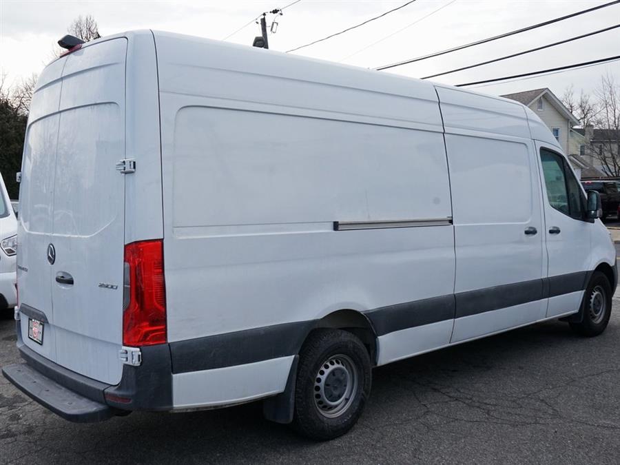 2022 Mercedes-Benz Sprinter 2500 Cargo 170 WB photo