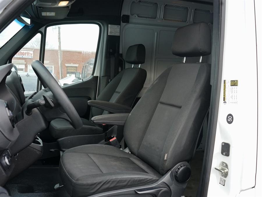 2022 Mercedes-Benz Sprinter 2500 Cargo 170 WB photo