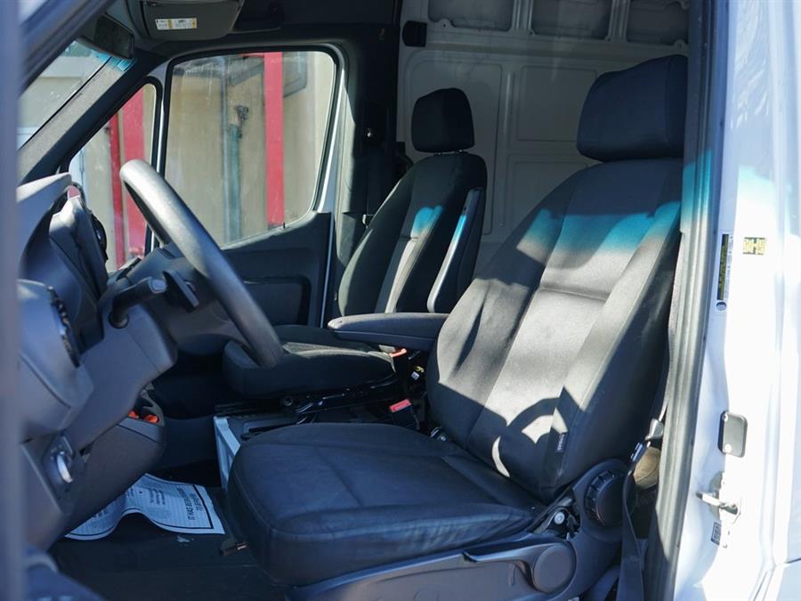 2022 Mercedes-Benz Sprinter 2500 Cargo 170 WB photo