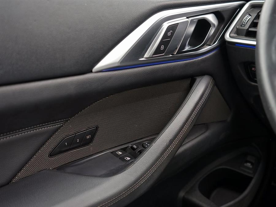 2023 BMW 4 Series 430i xDrive photo