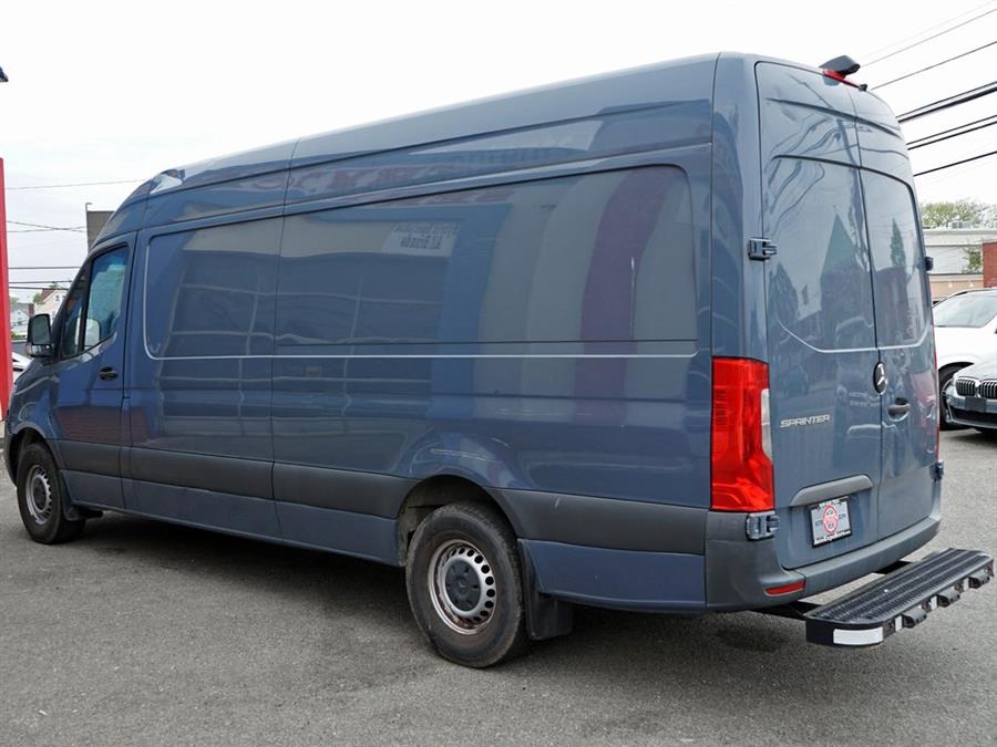 2021 Mercedes-Benz Sprinter 2500 Cargo 170 WB photo