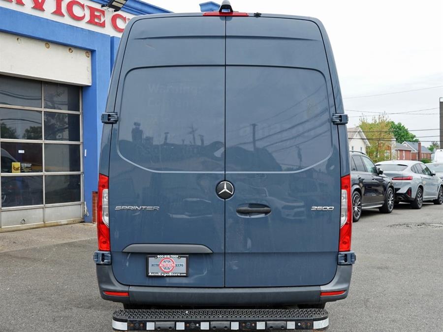 2021 Mercedes-Benz Sprinter 2500 Cargo 170 WB photo