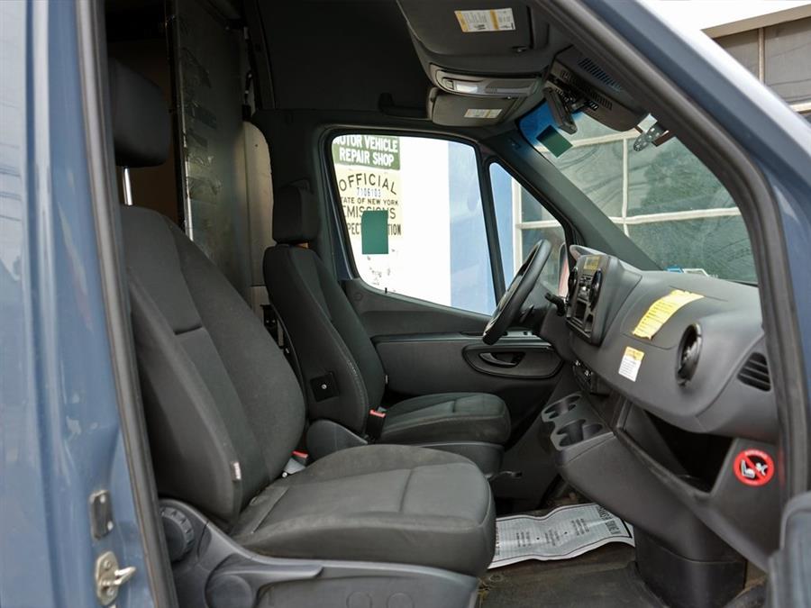 2021 Mercedes-Benz Sprinter 2500 Cargo 170 WB photo