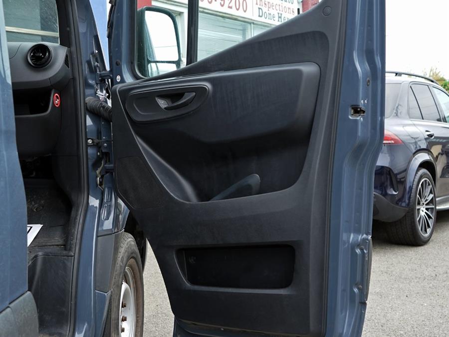 2021 Mercedes-Benz Sprinter 2500 Cargo 170 WB photo