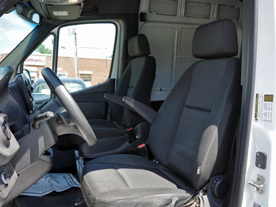 2023 Mercedes-Benz Sprinter 2500 Cargo 170 WB photo