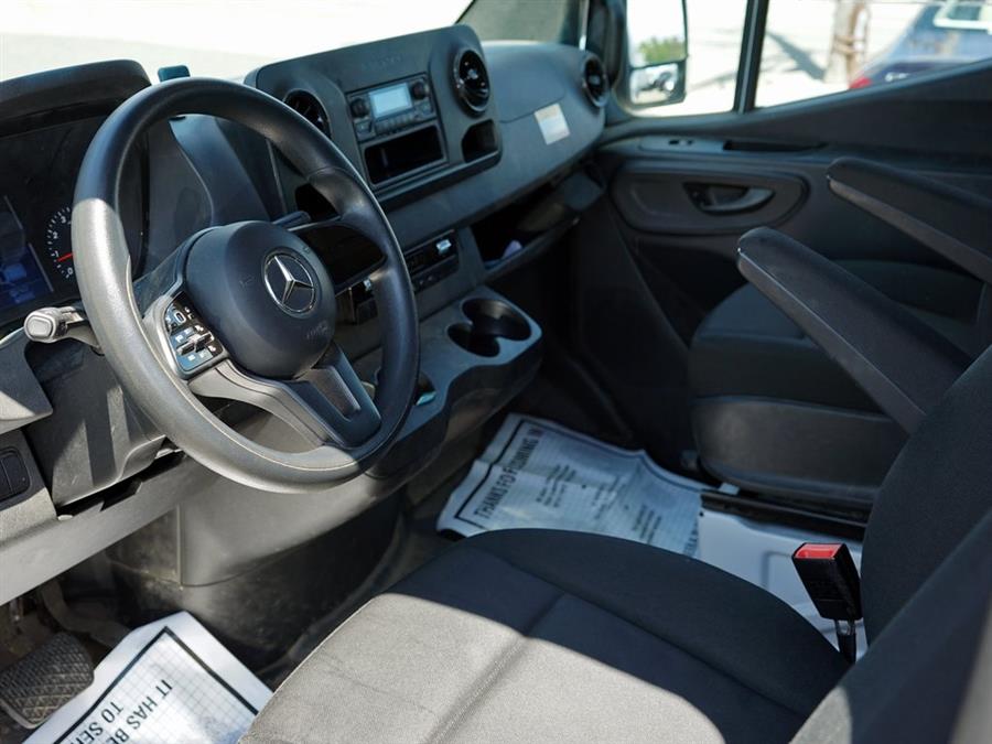 2023 Mercedes-Benz Sprinter 2500 Cargo 170 WB photo