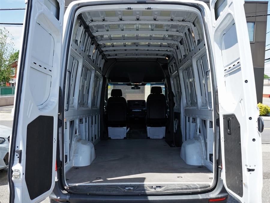 2023 Mercedes-Benz Sprinter 2500 Cargo 170 WB photo