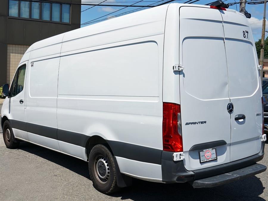 2023 Mercedes-Benz Sprinter 2500 Cargo 170 WB photo
