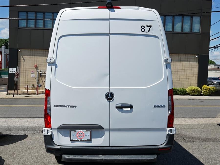 2023 Mercedes-Benz Sprinter 2500 Cargo 170 WB photo