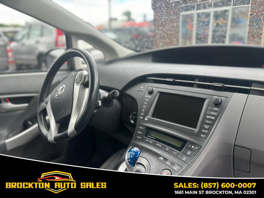 2010 Toyota Prius II photo