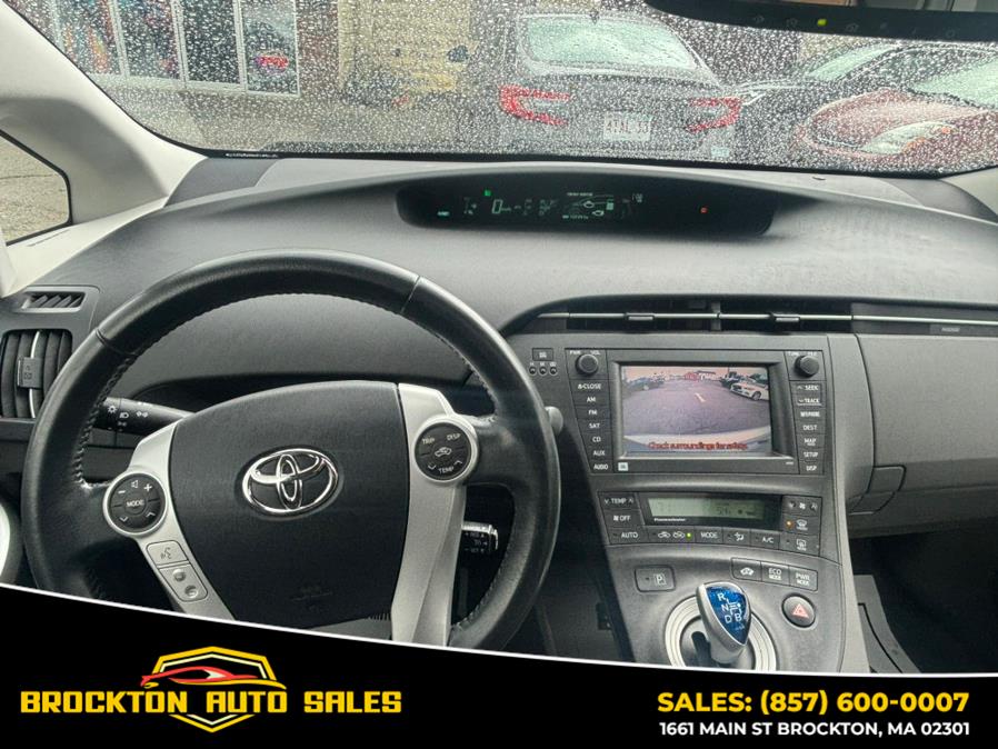 2010 Toyota Prius II photo