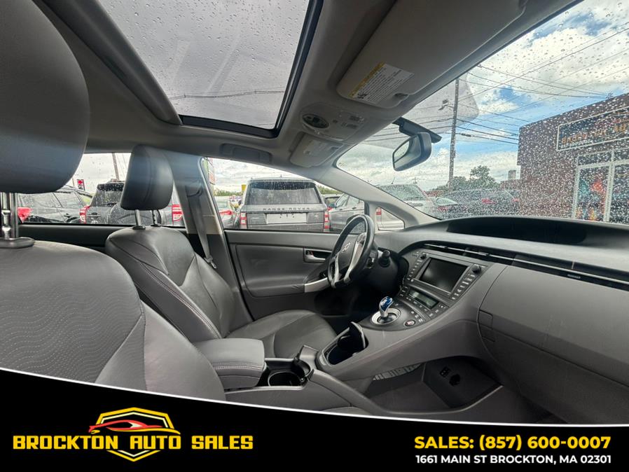 2010 Toyota Prius II photo