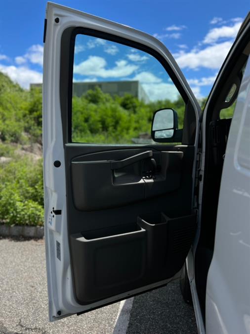 2021 Chevrolet Express Cargo Van RWD 2500 135