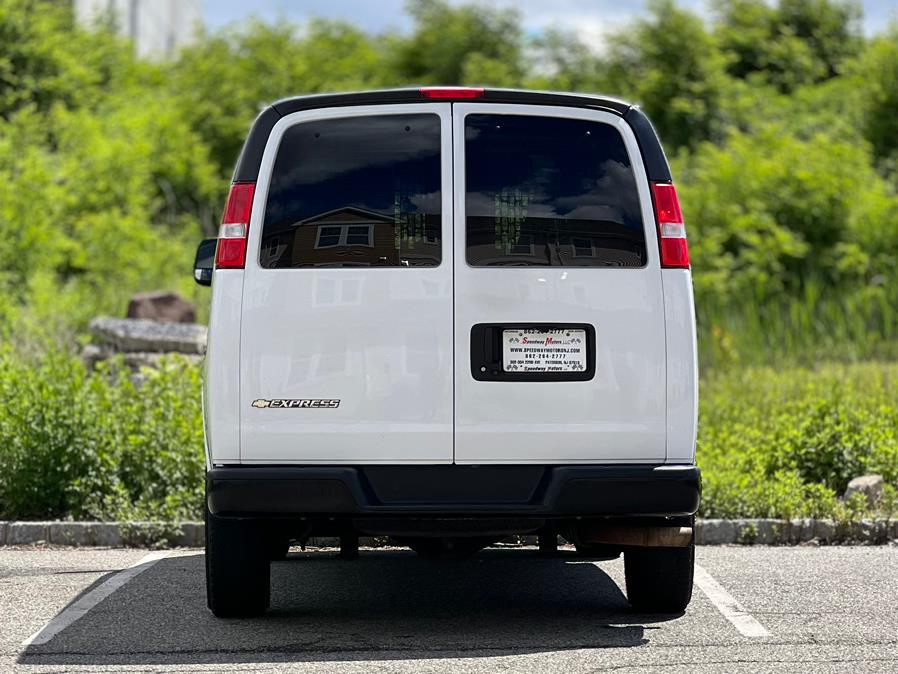 2021 Chevrolet Express Cargo Van RWD 2500 135
