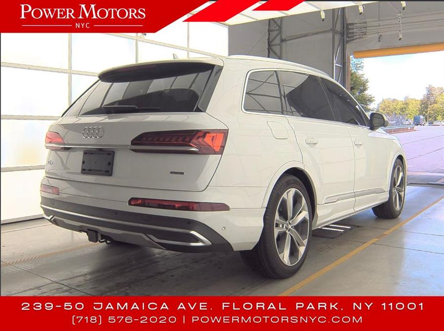 2021 Audi Q7 55 Prestige photo