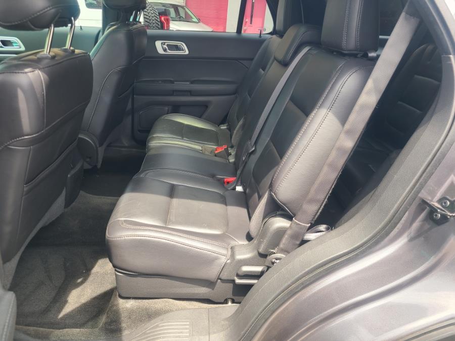 2013 Ford Explorer XLT photo