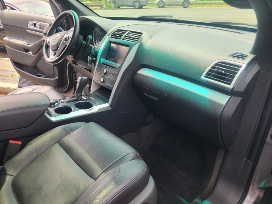 2013 Ford Explorer XLT photo
