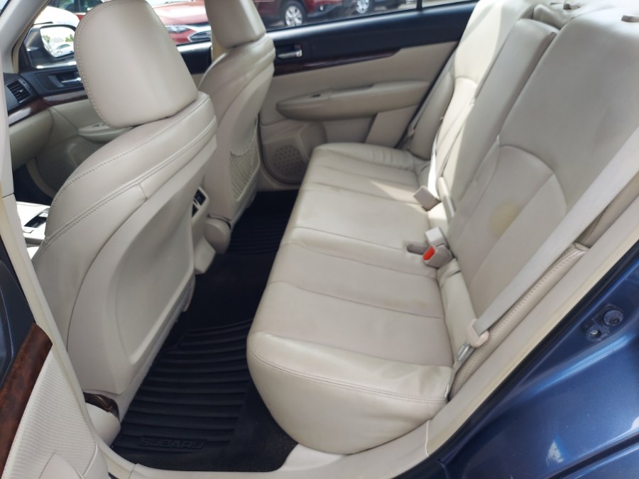 2013 Subaru Legacy 2.5i Limited photo
