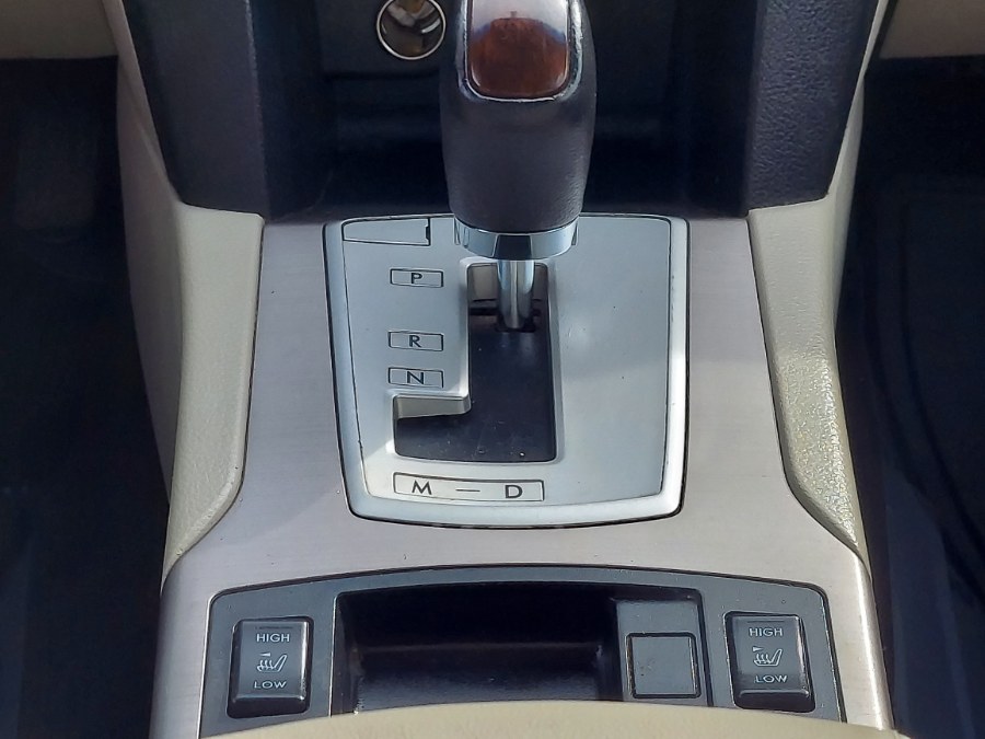 2013 Subaru Legacy 2.5i Limited photo